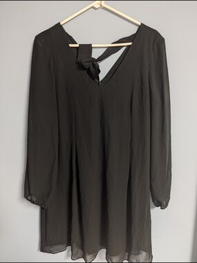 INC International Concepts Black Long-Sleeve V-Neck Dress with Back Tie